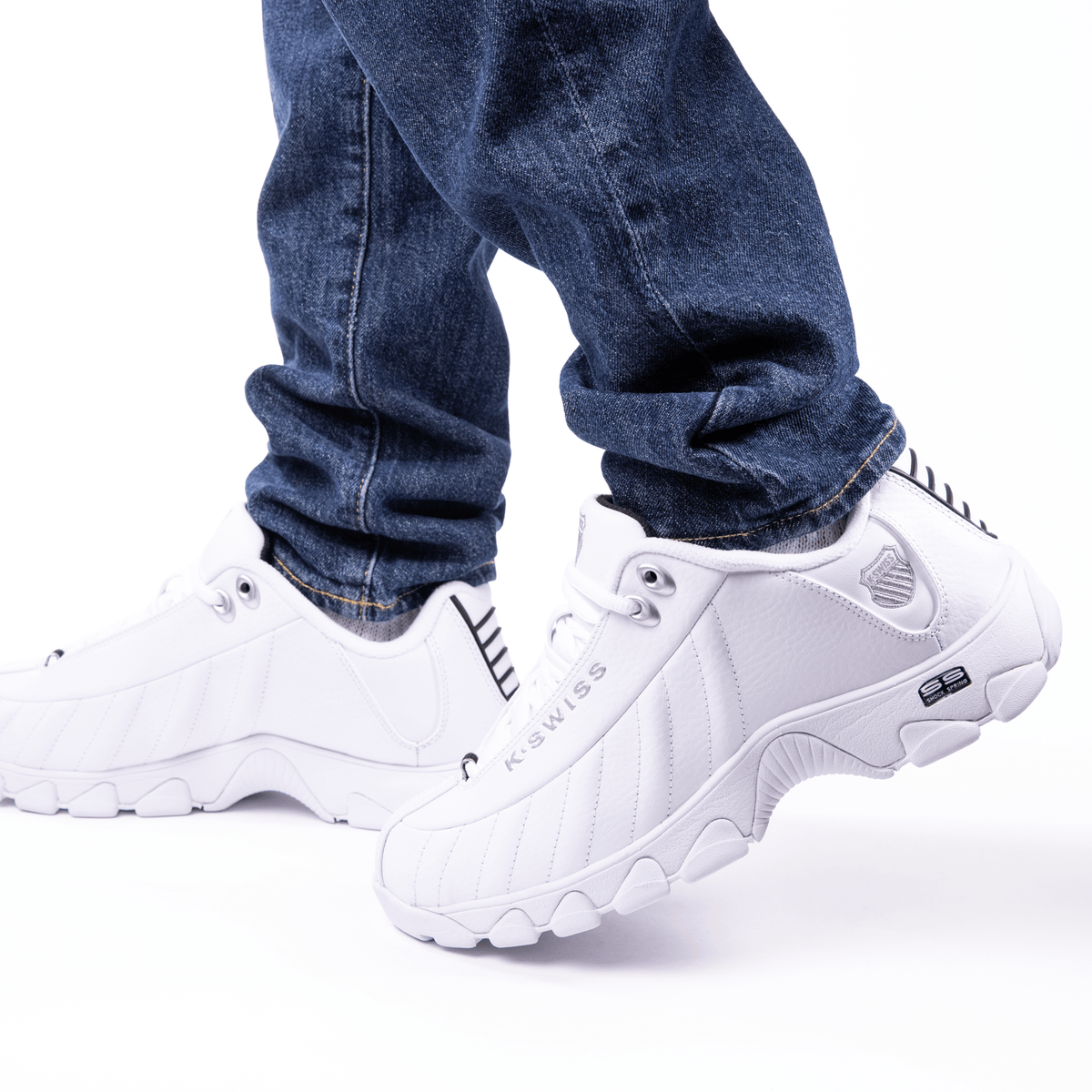 ST329 CMF | K-Swiss Premium