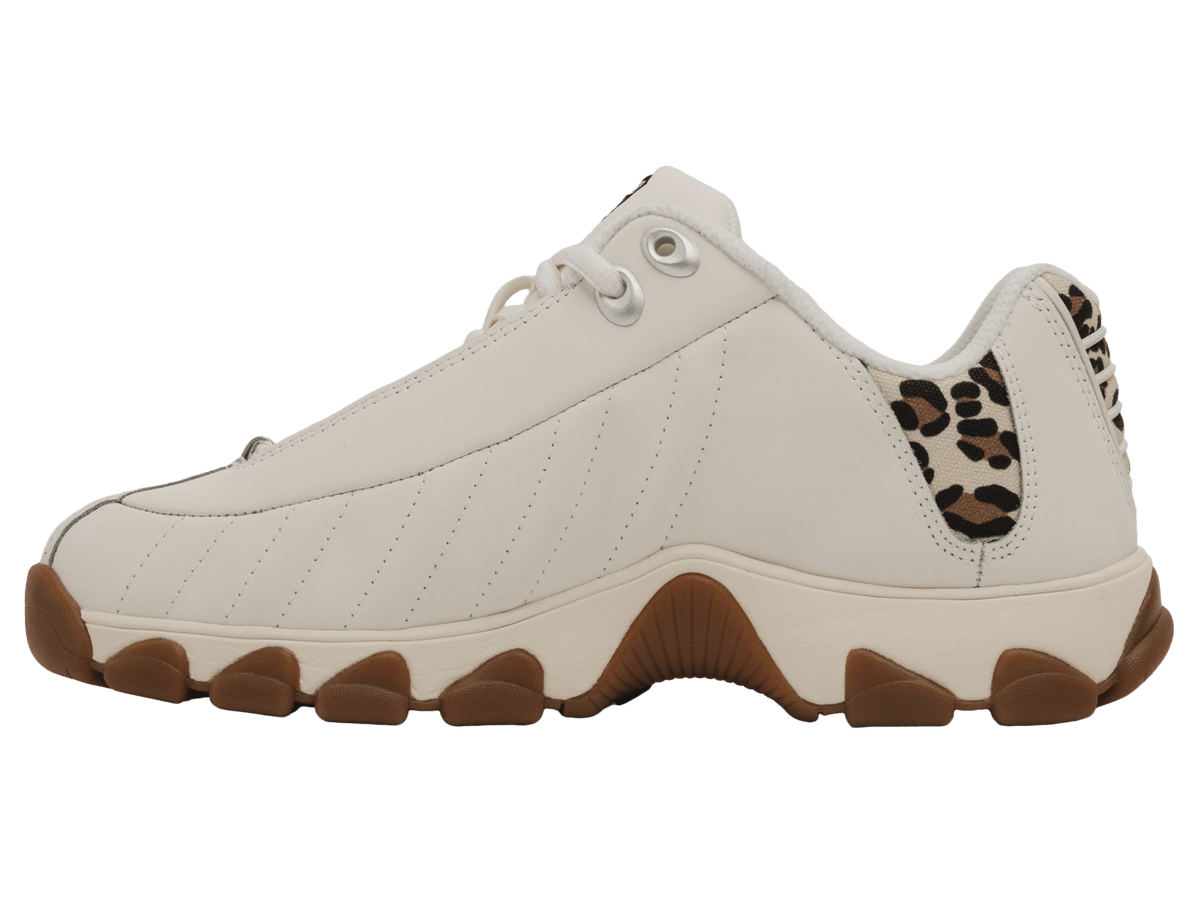 ST329 CMF | K-Swiss Signature